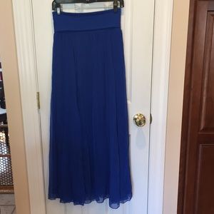 Max & Mia Maxi Skirt Med. NWT